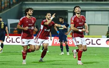 وسام أبوعلي يقود هجوم الأهلي أمام البنك الأهلي في الدوري الممتاز 