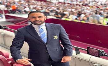 أحمد المحمدي يشاهد مباراة أستون فيلا ضد وست هام