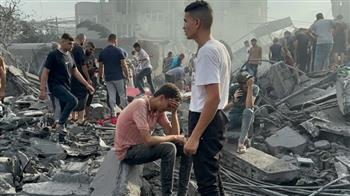 مروحيات إسرائيلية تطلق النار بشكل كثيف شرق مخيم البريج وسط قطاع غزة