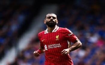 لاعب مانشستر يونايتد السابق: «مندهش من بقاء محمد صلاح في ليفربول»