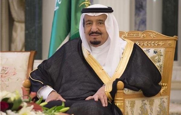 العاهل السعودي يعين قائدًا جديدًا للقوات المشتركة ورئيسين جديدين لأركان القوات البرية والبحرية 