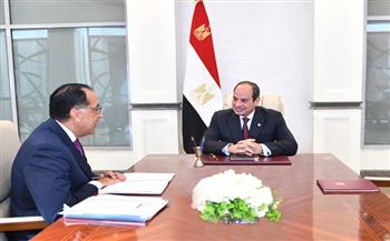 الرئيس السيسي يتابع مع رئيس الوزراء عددًا من الملفات الاقتصادية والخدمية 