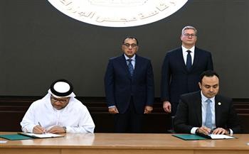رئيس الوزراء يشهد توقيع مذكرة تفاهم مع الإمارات للتعاون في مجال البترول 