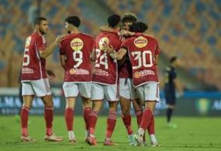 انطلاق مباراة الأهلي وسموحة في ليلة حسم الـدوري الممتاز