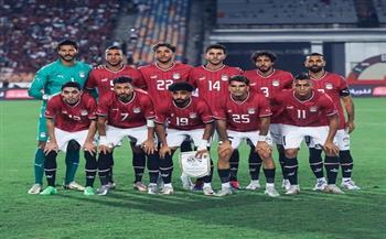 حسام حسن يسلم تقرير معسكر المنتخب لاتحاد الكرة