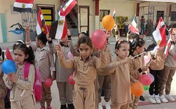 بتنظيم الاحتفالات وتوزيع البالونات.. كيف استقبلت المدارس الطلاب في أول يوم دراسي