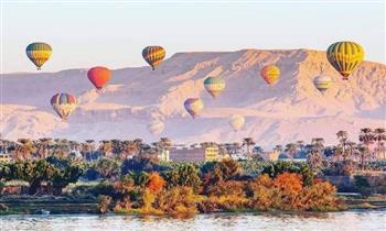   45 رحلة بالون طائر حلق بسماء الأقصر علي متنها 1100 سائح