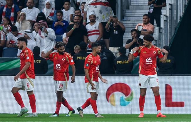 السوبر الأفريقي.. الأهلي يتقدم على الزمالك بهدف في الشوط الأول