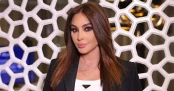 إليسا تعلن تأجيل حفلها في قبرص تضامنا مع الأحداث الجارية بلبنان 