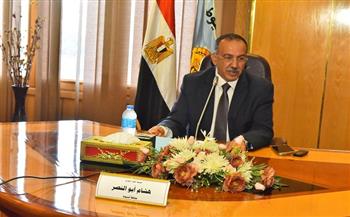   محافظ أسيوط يؤكد تقديم كافة سبل الدعم للمتفوقين في كل القطاعات ورعاية المسابقات