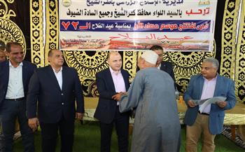 تسليم 20 عقد تقنين للمنتفعين من الإصلاح الزراعي و20 آلة زراعية علي المزارعين بكفر الشيخ