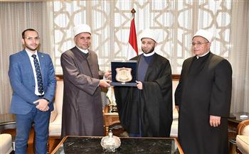   أنقذ أحد رواد المسجد.. وزير الأوقاف يكرم إمام مسجد العظيم بزهراء المعادي