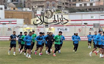   جروتر مدرب حراس الزمالك الجديد يظهر في المران المسائي 