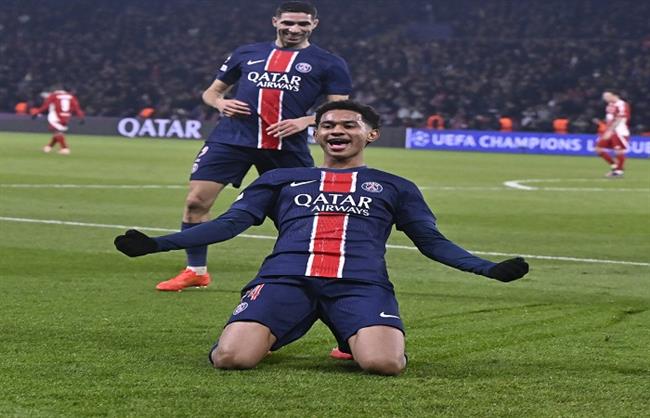 دوري أبطال أوروبا.. مايولو يدرك التعادل لـ باريس سان جيرمان أمام برشلونة