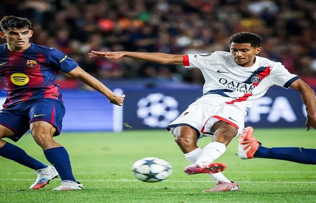 دوري أبطال أوروبا.. مايولو يدرك التعادل لـ باريس سان جيرمان أمام برشلونة