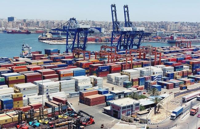 "لويدز العالمية" تدرج ميناء الإسكندرية بين أفضل 100 ميناء حاويات في العالم