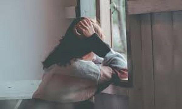 10 علامات تدل على تعرضك للتجاهل العاطفي في طفولتك