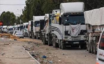 إذاعة جيش الاحتلال: 600 شاحنة مساعدات ستدخل غزة يوميا وفقا للاتفاق