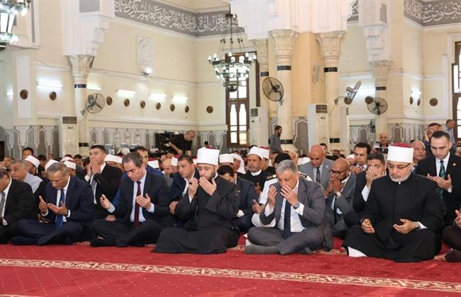 احتفالًا بالعيد القومي للمحافظة.. وزير الأوقاف والمفتي ورئيس الوطنية للإعلام يؤدون صلاة الجمعة بالإسماعيلية 