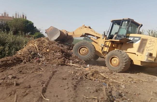 محافظ أسيوط: رفع 167 طنا من القمامة والمخلفات خلال حملات نظافة مكثفة بقرى ومدينة صدفا