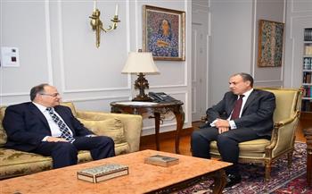 وزير الخارجية يستقبل رئيس هيئة الدواء لبحث آليات تعزيز نفاذ الدواء إلى الأسواق الخارجية