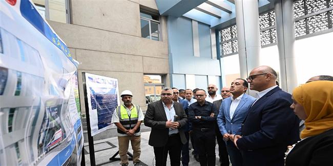رئيس الوزراء يتفقد مشروع مستشفى "طوخ" المركزي  