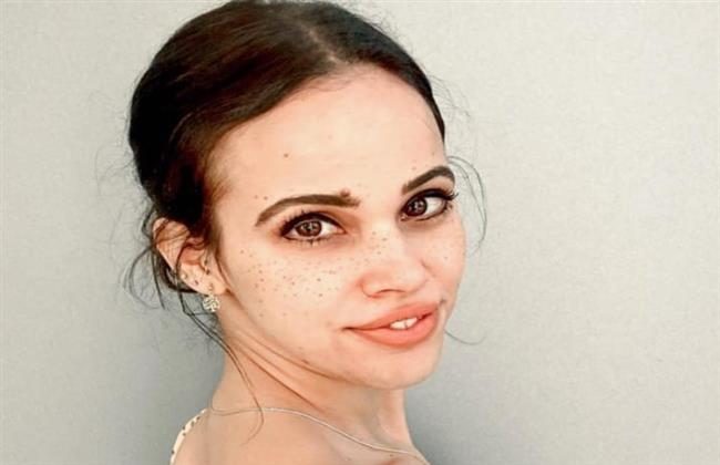 نور عمرو دياب تحتفل بعيد ميلاد والدها 