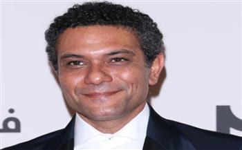 أسر ياسين يشوق الجمهور لفيلمه الجديد "إن غاب القط" 