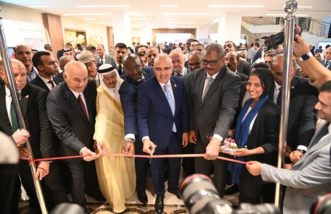 وزير الري يفتتح المعرض المقام على هامش "أسبوع القاهرة الثامن للمياه"