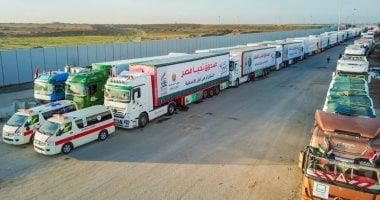مراسل القاهرة الإخبارية من رفح المصرية: 600 شاحنة يوميا تعبر من مصر إلى غزة عبر معبري كرم أبو سالم والعوجة