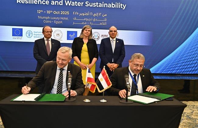 وزير الري يشهد توقيع بروتوكول تعاون بين القومي لبحوث المياه ومعهد "IHE-Delft" الهولندي