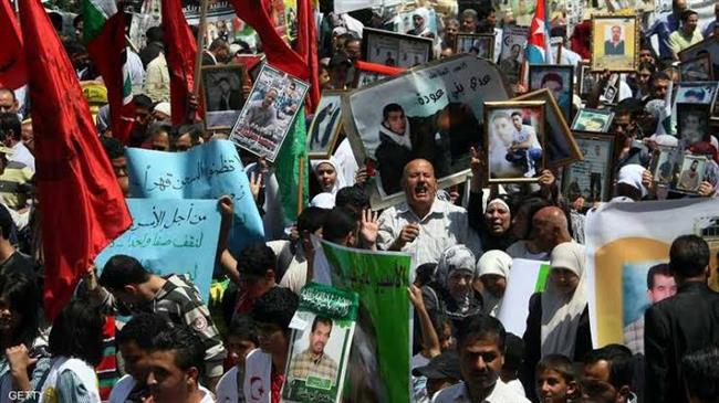 إعلام إسرائيلي: مصلحة السجون تستكمل استعداداتها للإفراج عن الأسرى الفلسطينيين بموجب الاتفاق