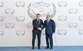 الرئيس السيسي يستقبل رؤساء الدول والحكومات المشاركين في مؤتمر شرم الشيخ للسلام (صور) 