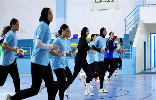«سيدات يد الأهلي» يستأنف تدريباته استعدادًا لمواجهة النواصر المغربي