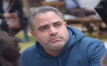 بهذه الطريقة.. محمد شاهين يروج لفيلمه الجديد «إن غاب القط» 