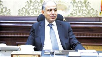 محافظ المنيا يؤكد ضرورة مراعاة البعد الإنساني للفئات الأكثر احتياجا