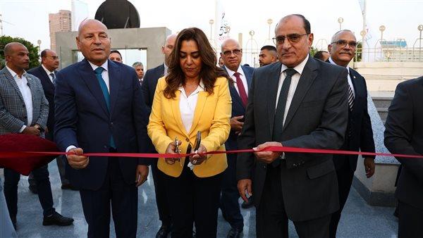 وزيرة التنمية المحلية ومستشار رئيس الجمهورية ومحافظ القاهرة يفتتحون أعمال تطوير "حديقة المسلة" التراثية 