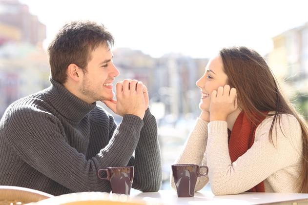 لو تحدث الرجل عن ماضيه العاطفي بهذه الجمل ابتعدي فورًا