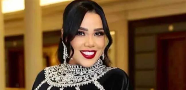 شيماء سيف تشارك الجمهور لحظات أدائها للعمرة