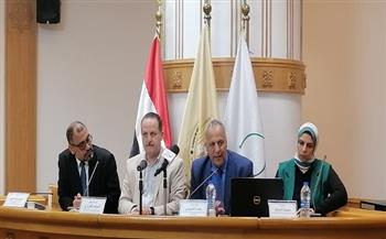 "تغيير الاسم وتطوير المحتوى والشكل".. أبرز توصيات المائدة المستديرة لتطبيق الذكاء الاصطناعي 