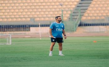 يانيك فيريرا يعقد اجتماعًا مع لاعبي الزمالك استعدادًا للقاء ديكيداها