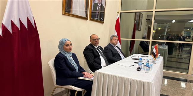 وزير العمل يلتقي ممثلي الجالية المصرية في قطر.. ويستمع إلى استفساراتهم