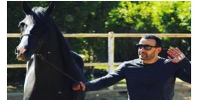 التحقيق في واقعة الاعتداء على مدربه ضربًا و سرقة جواز سفر حصان أحمد السقا    