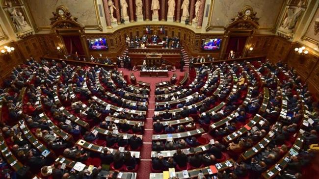  الحكومة الفرنسية تنجو من مذكرتين لحجب الثقة قدمهما حزبا فرنسا الأبية والتجمع الوطني 
