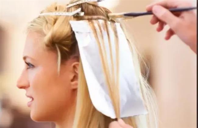 للنساء ..احذرن أضرار صبغات الشعر