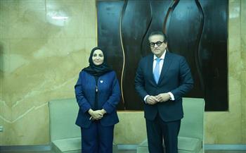 وزير الصحة يلتقي نظيرته البحرينية لتعزيز التعاون وتبادل الخبرات بين البلدين