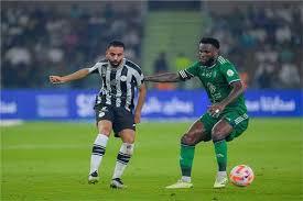 الدوري السعودي.. أهلي جدة يصطدم بالشباب في قمة كروية مرتقبة