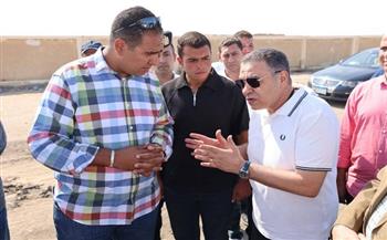 محافظ البحر الأحمر يتفقد تطوير شارع الحجاز ويوجّه بتنسيق شامل لمنع الزحام وتحقيق السيولة المرورية
