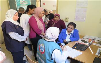 خلال جولتها بالإسكندرية.. نائب وزير الصحة تتفقد وحدة طب أسرة الذراع البحري 