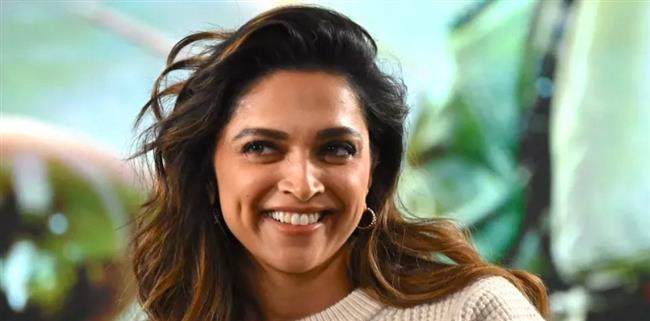 شائعات هزّت عروش النجوم.. كيف واجهت هوليوود وبوليوود حروبها الخفية؟